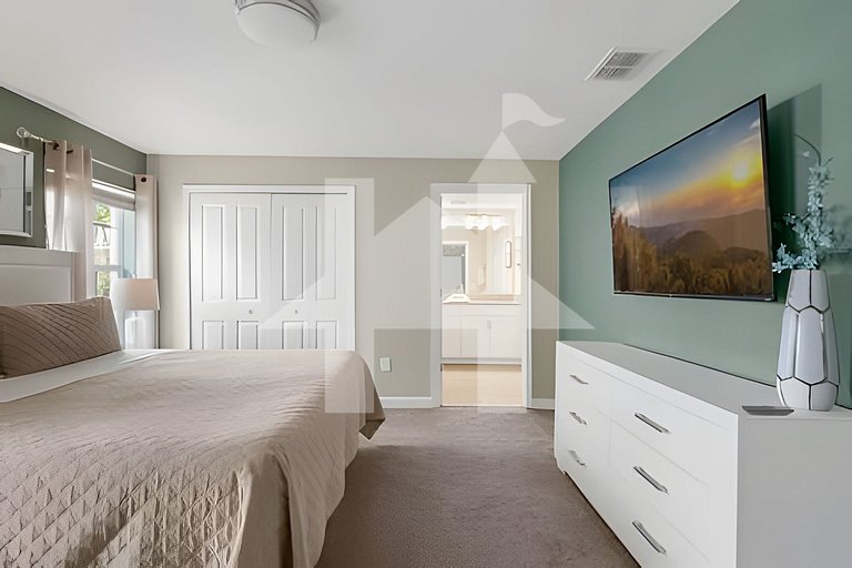 Vacation Home Near Disney, 4 bedrooms