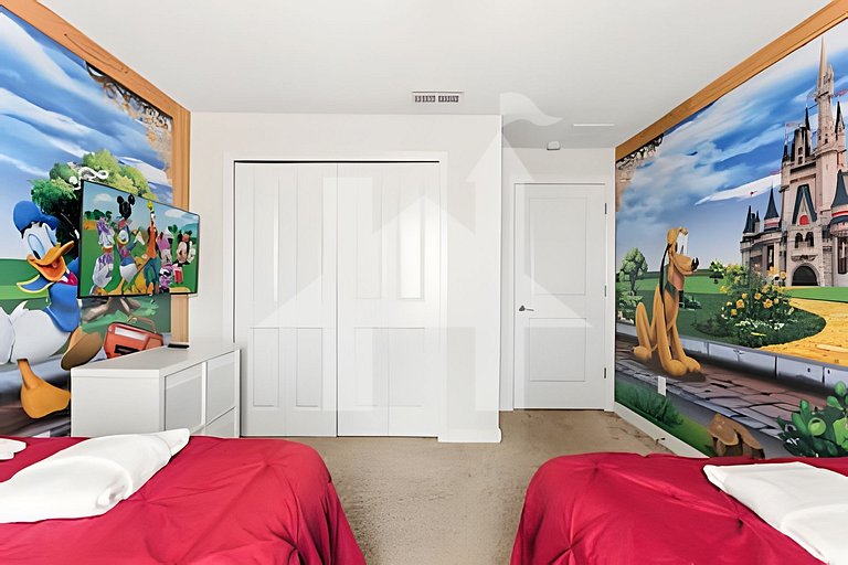 Vacation Home Near Disney, 4 bedrooms