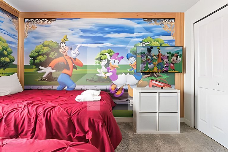 Vacation Home Near Disney, 4 bedrooms