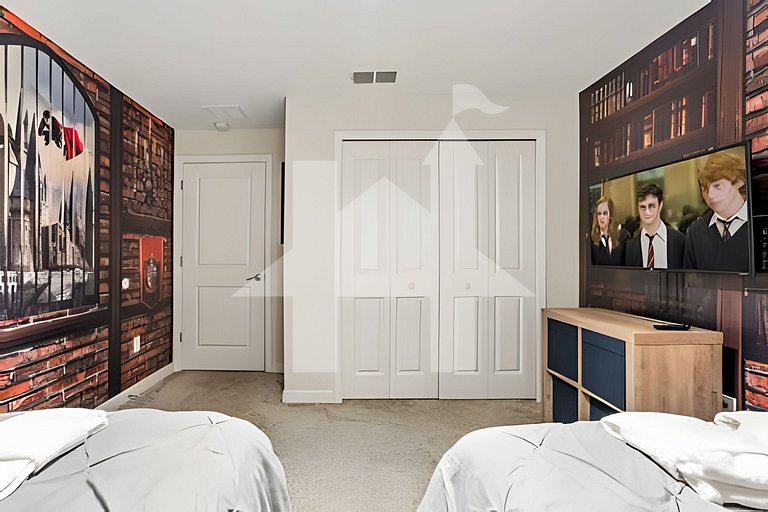 Vacation Home Near Disney, 4 bedrooms