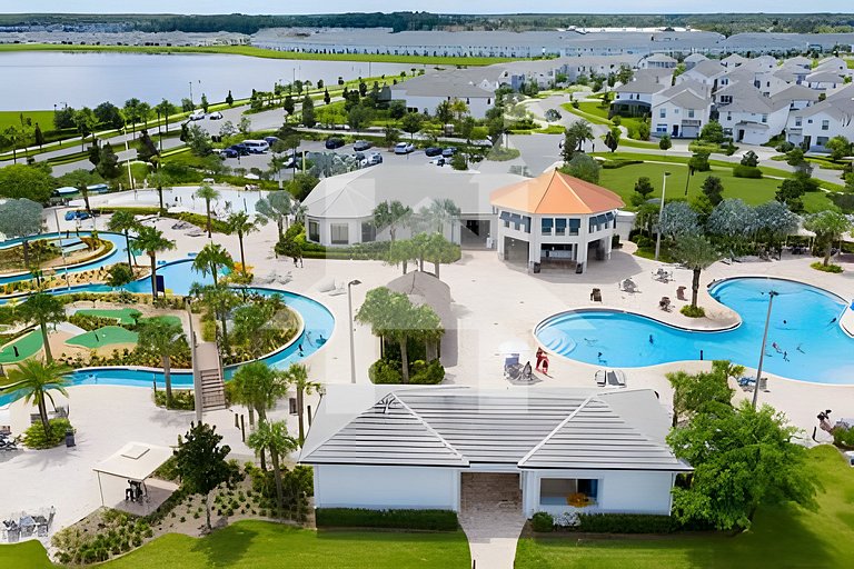 Vacation Home Near Disney, 4 bedrooms