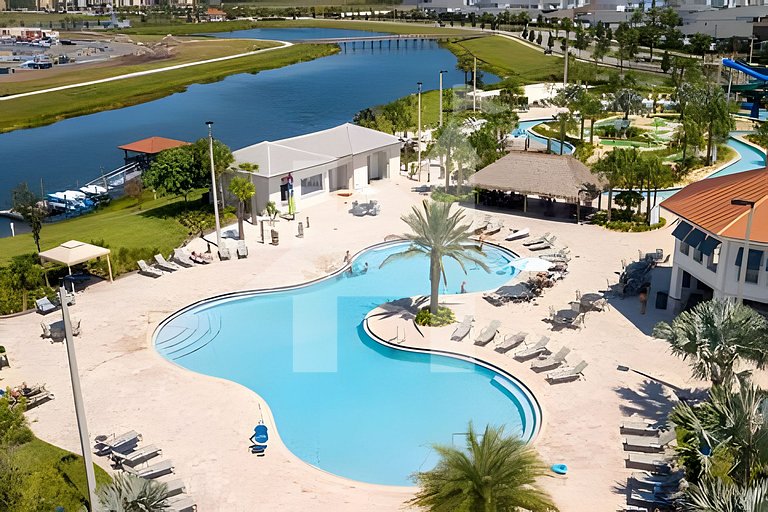 Vacation Home Near Disney, 4 bedrooms