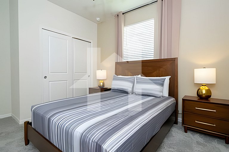 Vacation Home Near Disney, 5 bedrooms