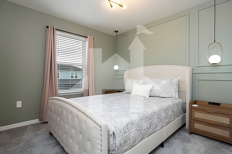 Vacation Home Near Disney, 5 bedrooms