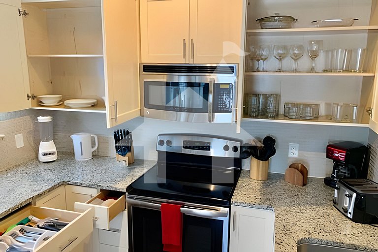 Disney -> 15 min. Modern 4BD/3BA at Lucaya Village