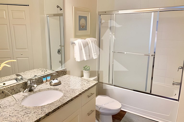 Townhouse 4Q em Storey Lake com Piscina