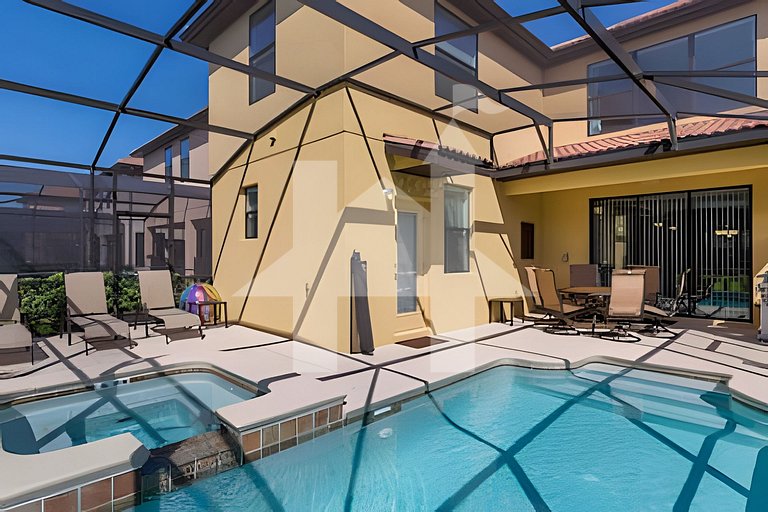 Solterra Villa De Tommaso 5BR w Pool & Games