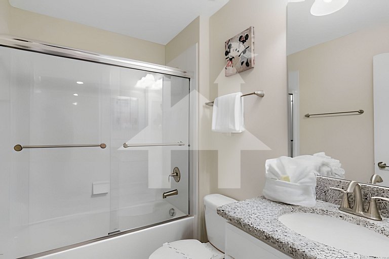 Solterra Villa De Tommaso 5BR w Pool & Games