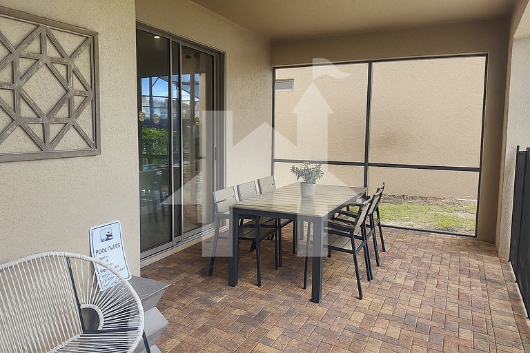 Vacation Home Near Disney, 6 bedrooms