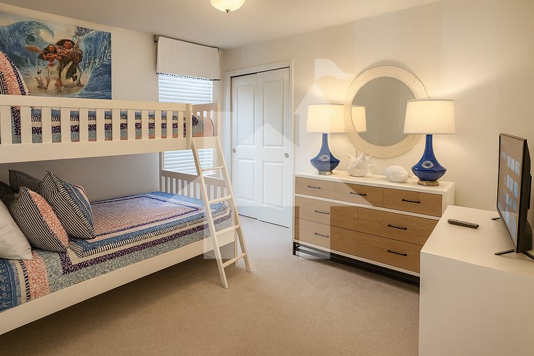 Vacation Home Near Disney, 6 bedrooms