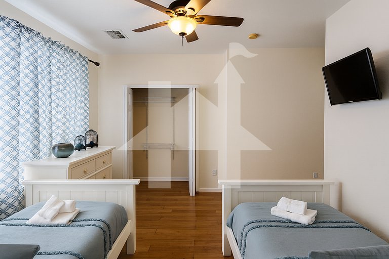 Vacation Home Near Disney, 3 bedrooms