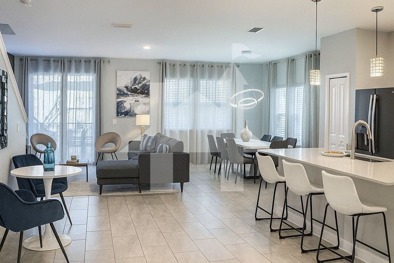 Vacation Home Near Disney, 5 bedrooms