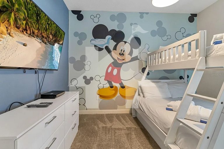 Vacation Home Near Disney, 5 bedrooms