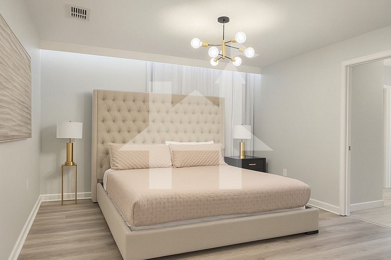 Vacation Home Near Disney, 5 bedrooms