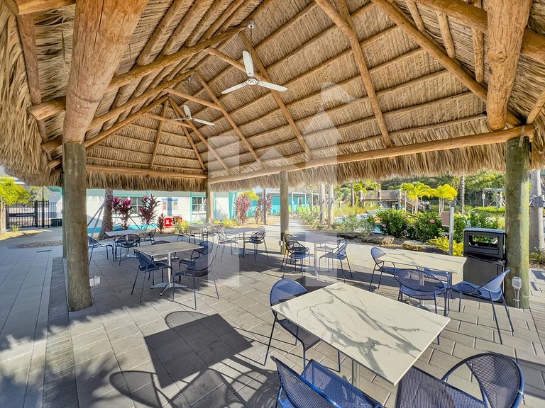 Vacation Home Near Disney, 5 bedrooms