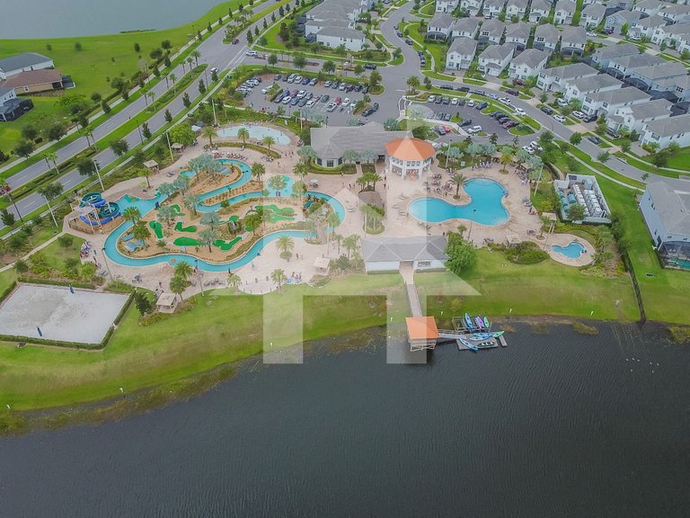 Vacation Home Near Disney, 5 bedrooms