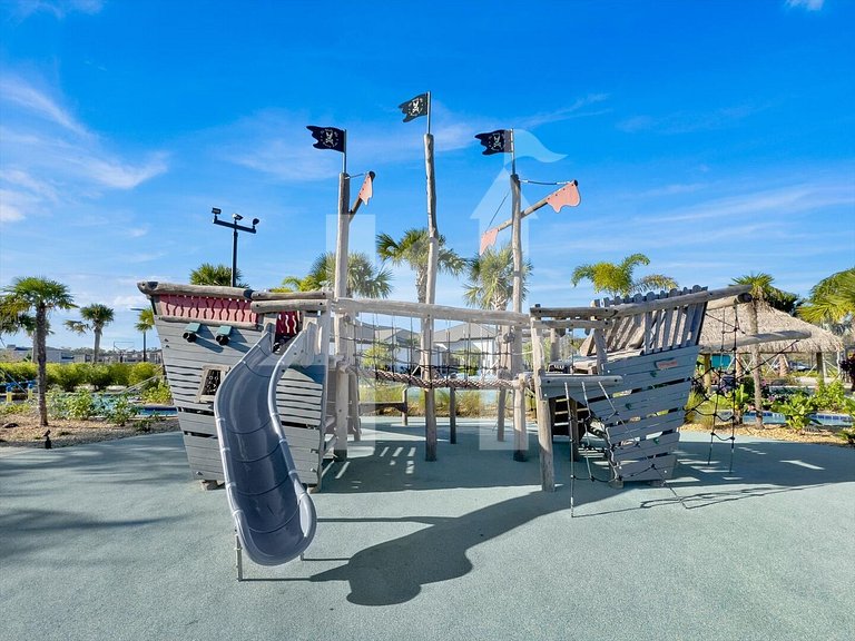 Vacation Home Near Disney, 5 bedrooms