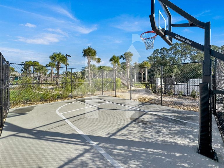 Vacation Home Near Disney, 5 bedrooms