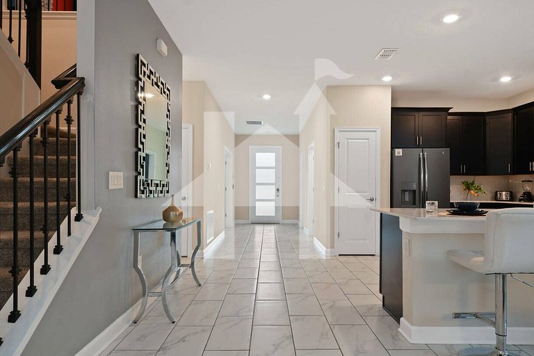 Vacation Home Near Disney, 9 bedrooms
