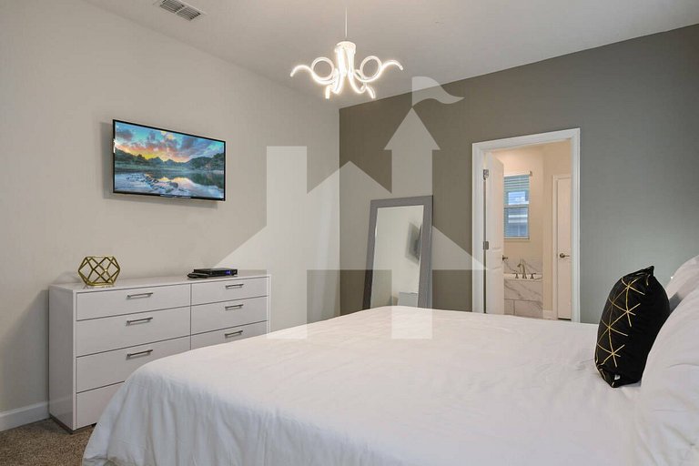 Vacation Home Near Disney, 9 bedrooms