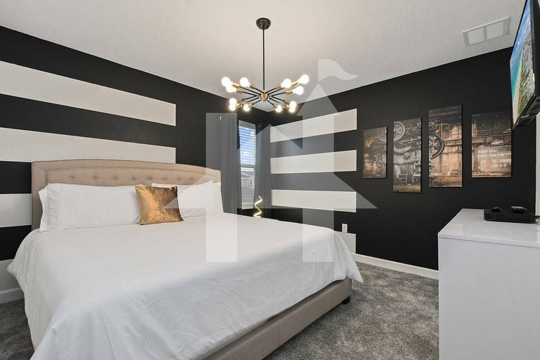 Vacation Home Near Disney, 9 bedrooms