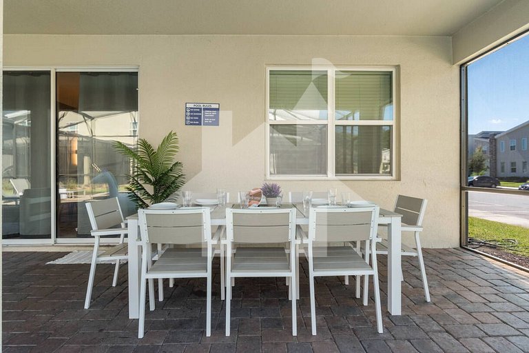 Vacation Home Near Disney, 9 bedrooms