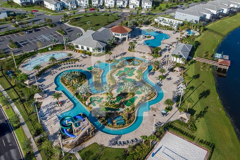 Vacation Home Near Disney, 9 bedrooms