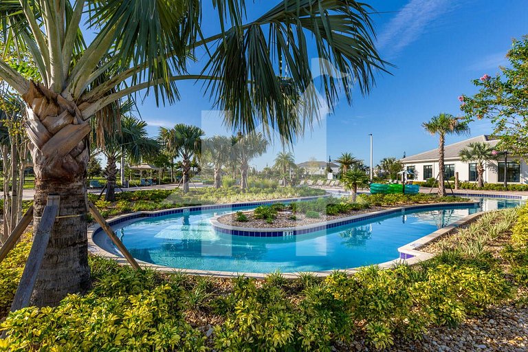 Vacation Home Near Disney, 9 bedrooms