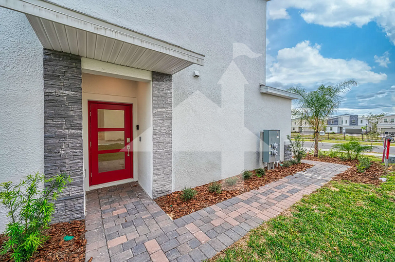 Modern condo in Champions Gate