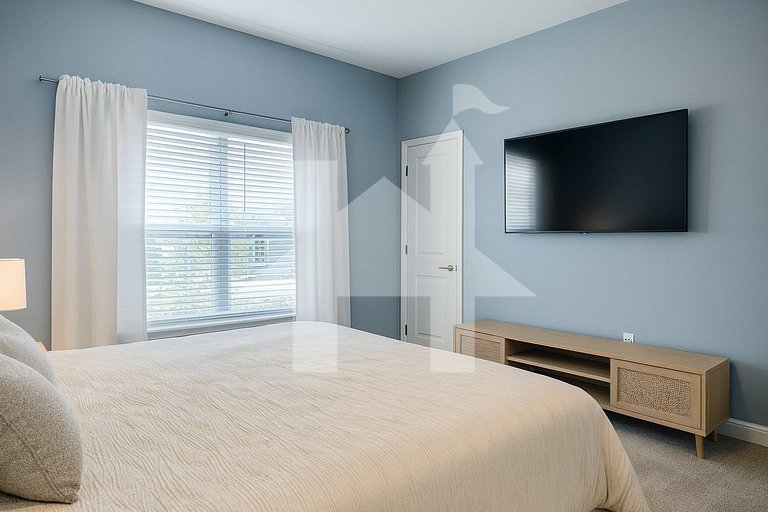 Modern 4 Bedroom Home at Storey Lake Resort Private Pool