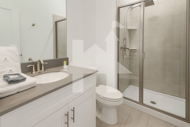 Modern 4 Bedroom Home at Storey Lake Resort Private Pool