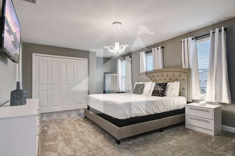 9BR Luxury Villa Storey Lake Orlando
