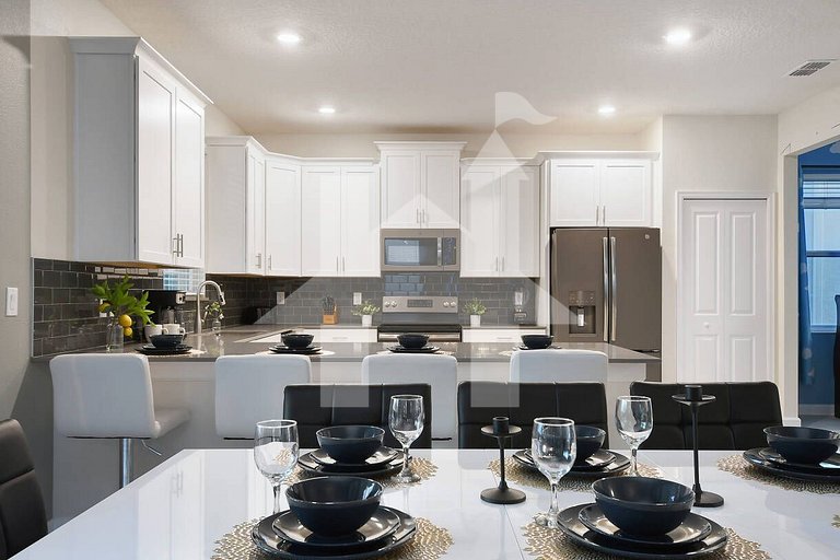 9BR Luxury Villa Storey Lake Orlando