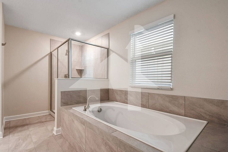 9BR Luxury Villa Storey Lake Orlando