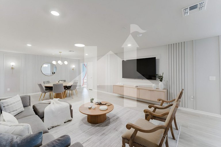 Luxuosa Casa 8 Quartos com Piscina perto da Disney