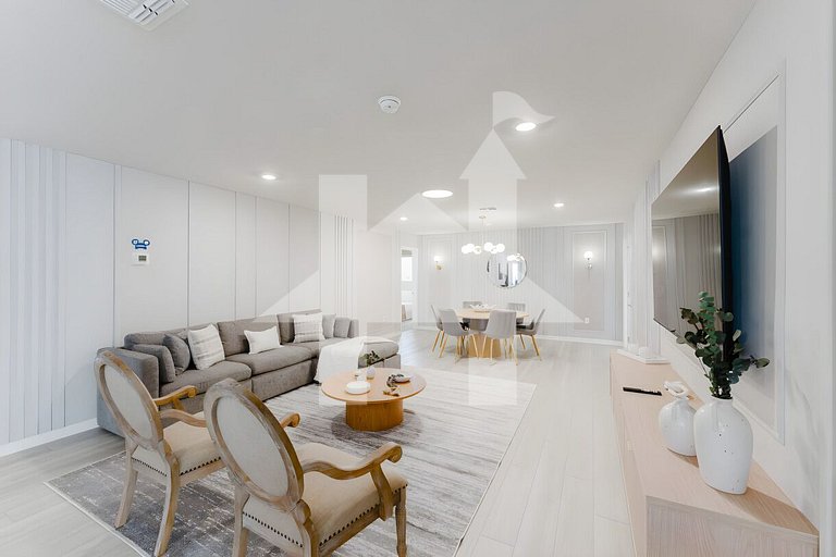 Luxuosa Casa 8 Quartos com Piscina perto da Disney