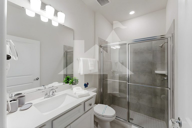 Luxury 8BR Villa with Private Pool near Disney