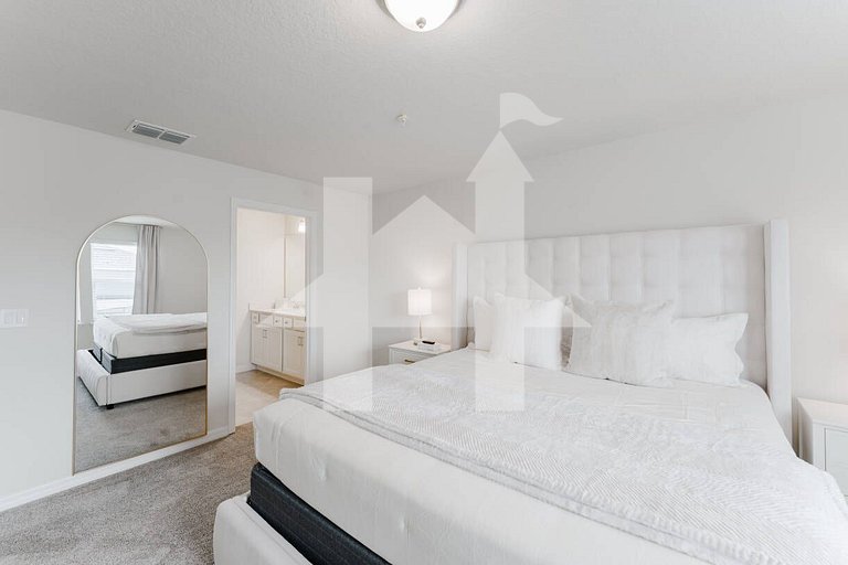 Vacation Home Near Disney, 5 bedrooms
