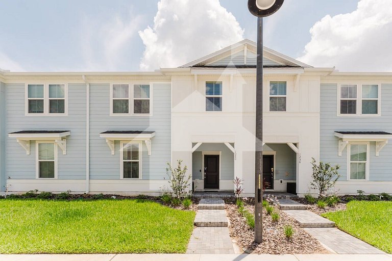 Vacation Home Near Disney, 5 bedrooms