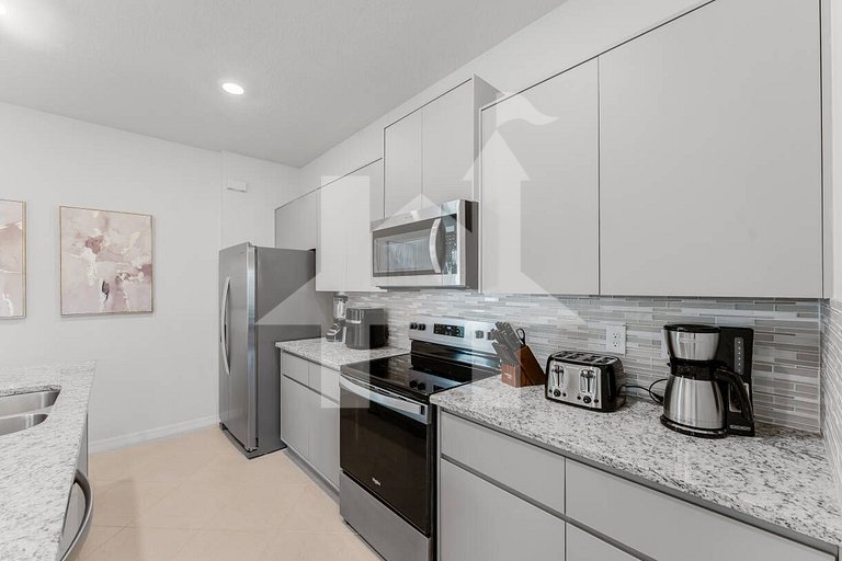 7BR Disney Home with Private Pool