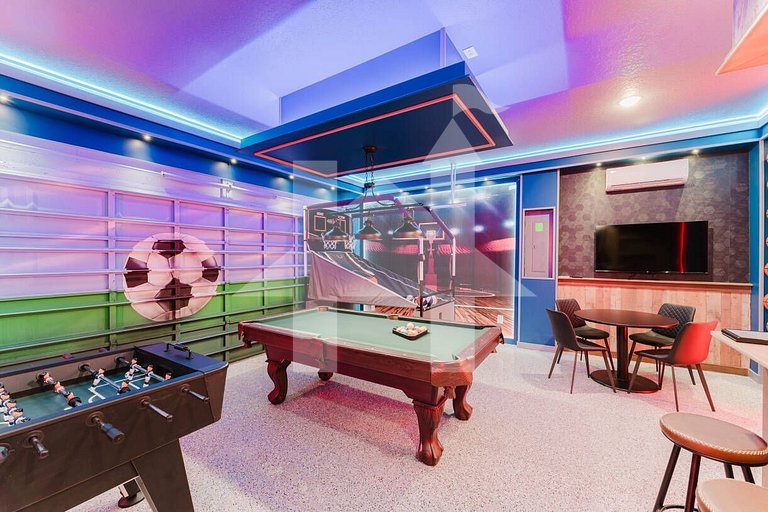 7BR Disney Home with Private Pool