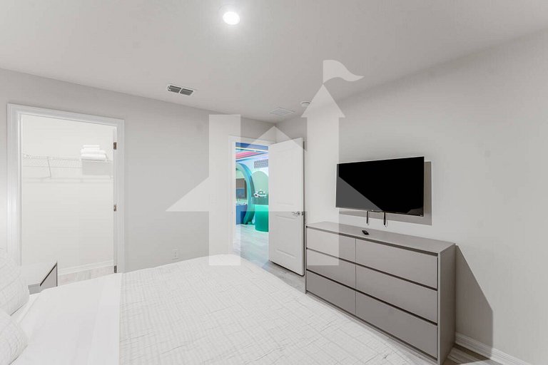 7BR Disney Home with Private Pool