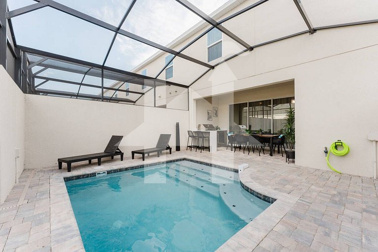 Luxury 6BR Villa near Disney with Pool