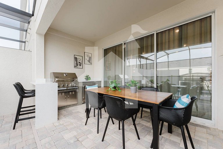 Luxury 6BR Villa near Disney with Pool
