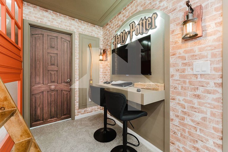 Luxury 6BR Villa near Disney with Pool