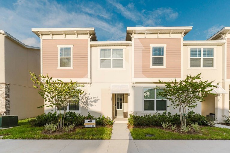 Luxury 6BR Villa near Disney with Pool