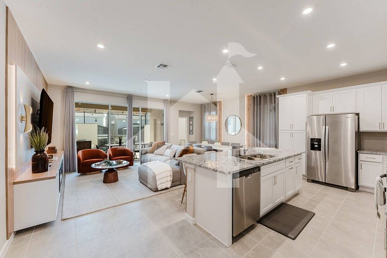 Luxury 6BR Home with Pool | Solara Resort