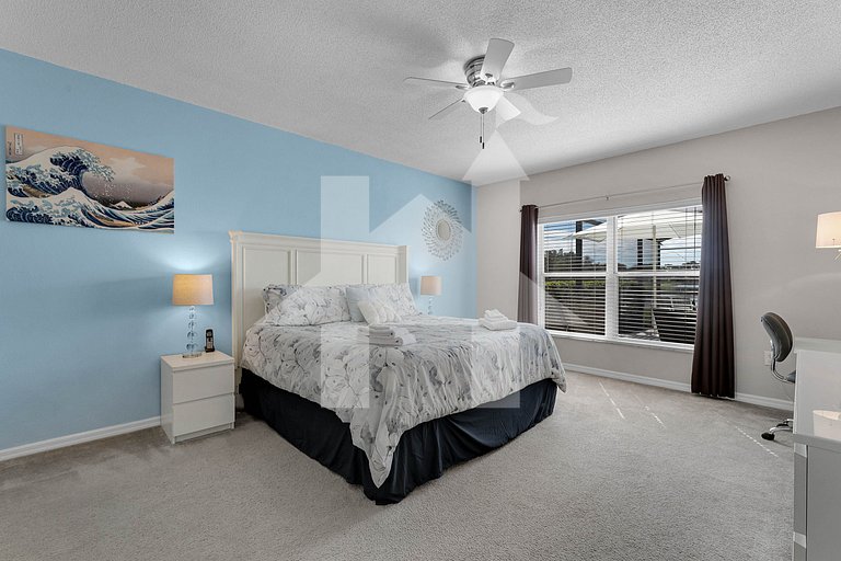 Lake View Home w/ Private Pool & 5BR – Near Disney