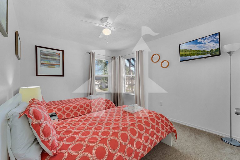 Lake View Home w/ Private Pool & 5BR – Near Disney