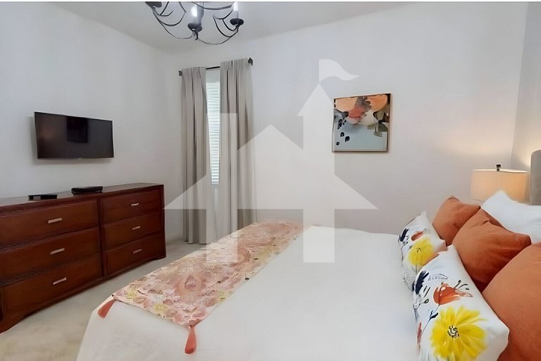 Conforto e Lazer | Casa 6 Quartos com Piscina